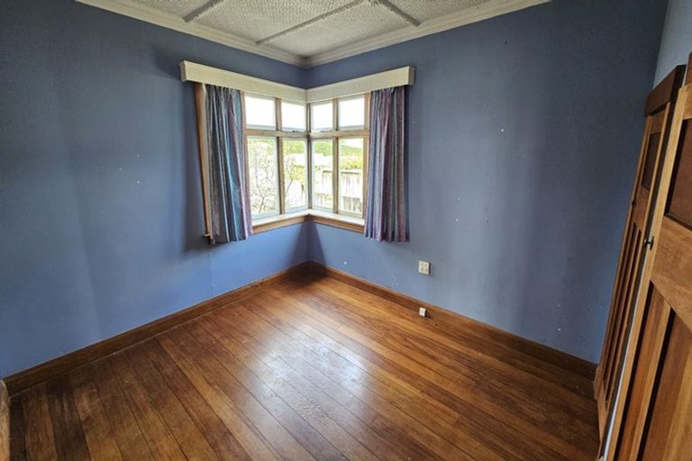 Photo of property in 24 Dorset Avenue, Westown, New Plymouth, 4310