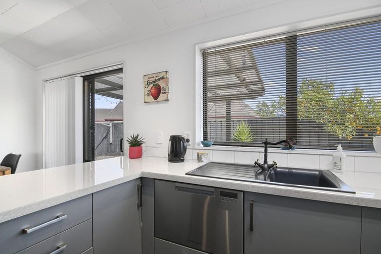 Photo of property in 16a Totara Park Avenue, Motueka, 7120