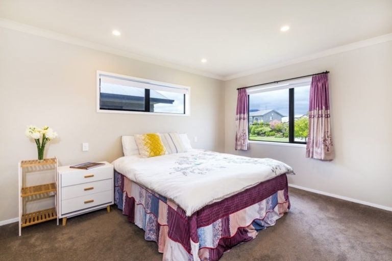 Photo of property in 16 Noumea Drive, Rangatira Park, Taupo, 3330