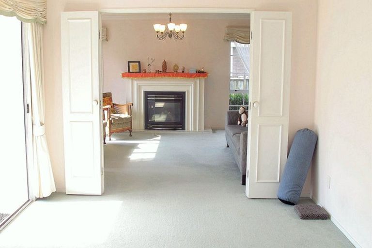 Photo of property in 5 Harrowfield Drive, Harrowfield, Hamilton, 3210