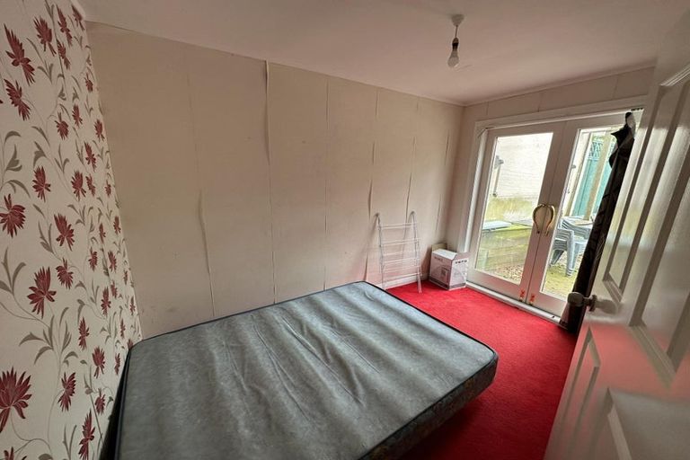 Photo of property in 6-10 Mudges Terrace, Newtown, Wellington, 6021