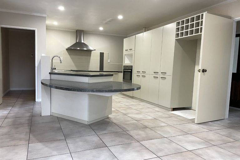 Photo of property in 14 South Street, Feilding, 4702