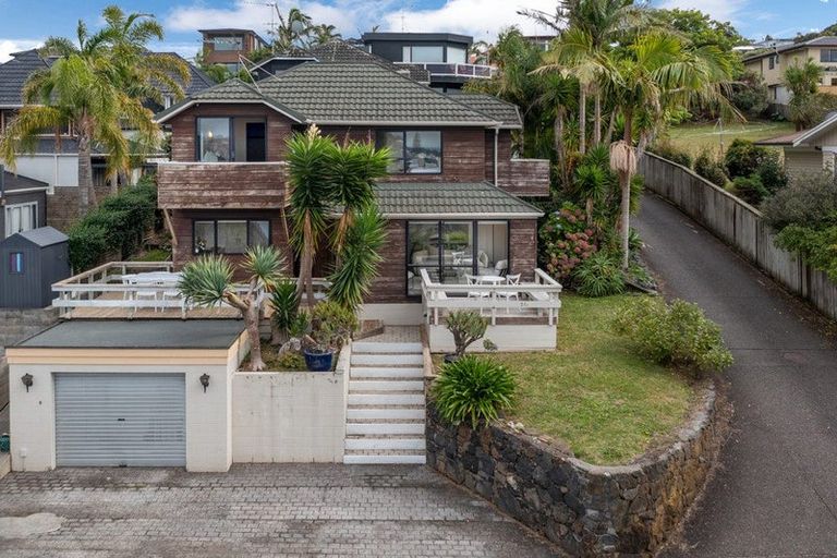 Photo of property in 1/21 Commodore Parry Road, Castor Bay, Auckland, 0620