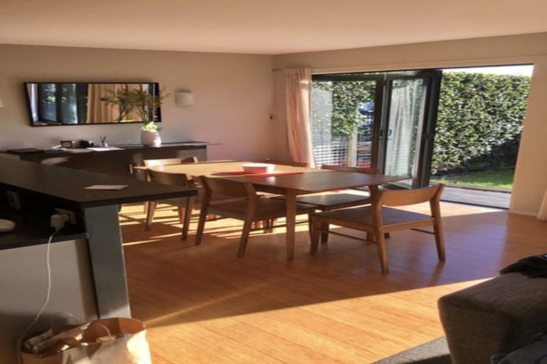 Photo of property in 1/5 Sinclair Street, Devonport, Auckland, 0624