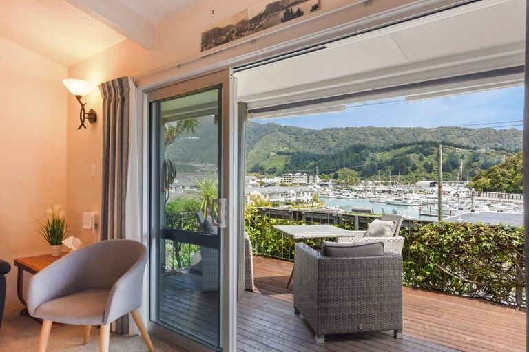 Photo of property in 4t Rutland Street, Picton, 7220