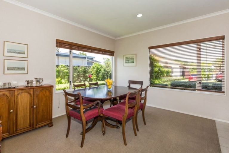 Photo of property in 7 Park Lane, Greenmeadows, Napier, 4112