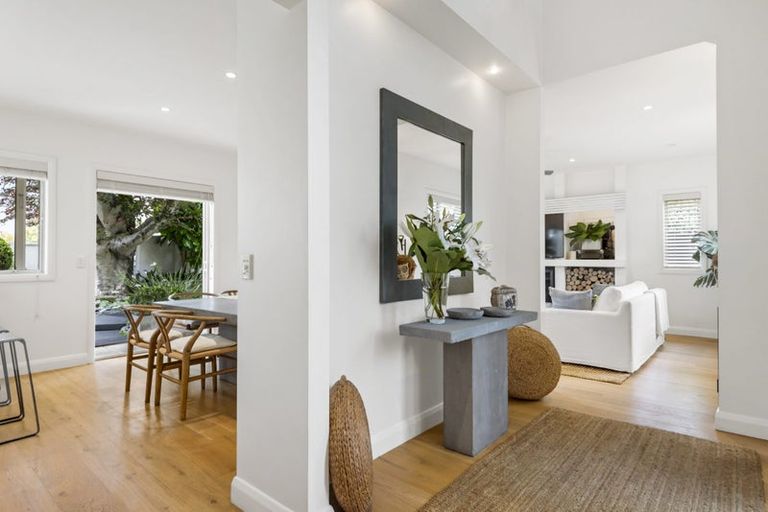 Photo of property in 2/43 Byron Avenue, Takapuna, Auckland, 0622