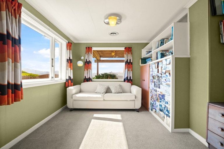 Photo of property in 106 Cliffs Road, Saint Clair, Dunedin, 9012