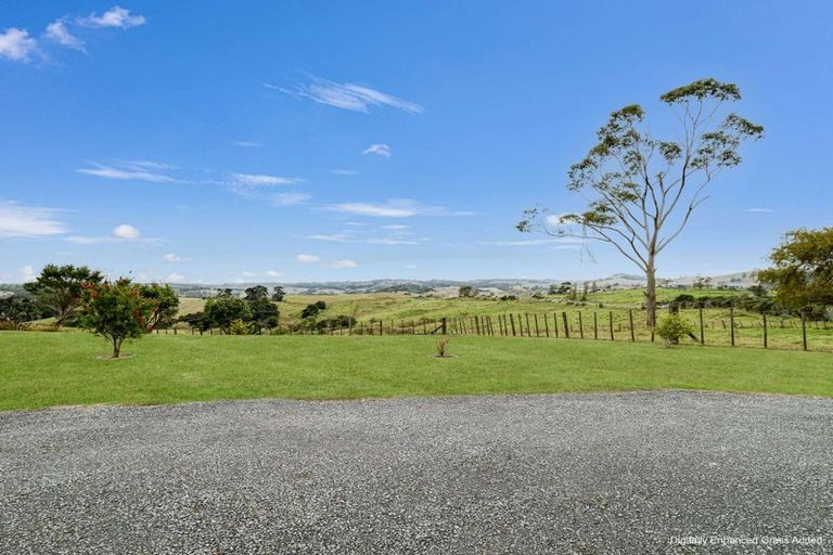 Photo of property in 667 Pahi Road, Pahi, Paparoa, 0571