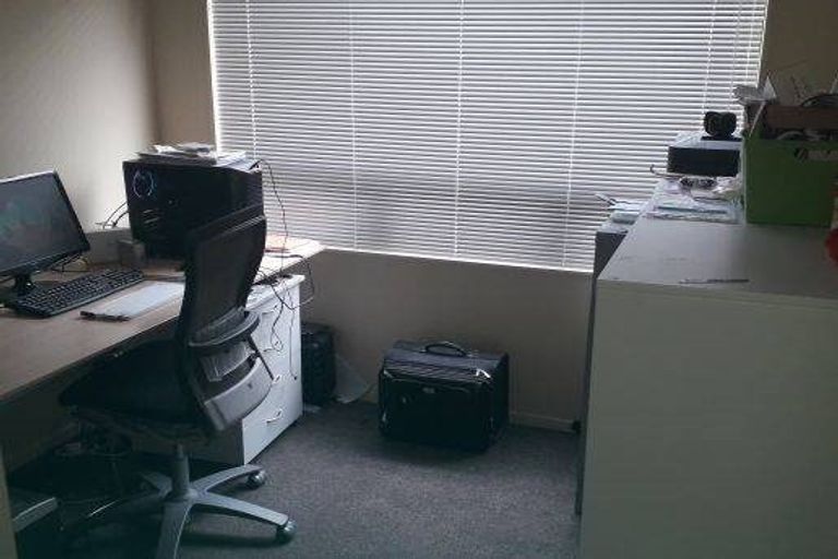 Photo of property in 3 Aotea Drive, Aotea, Porirua, 5024