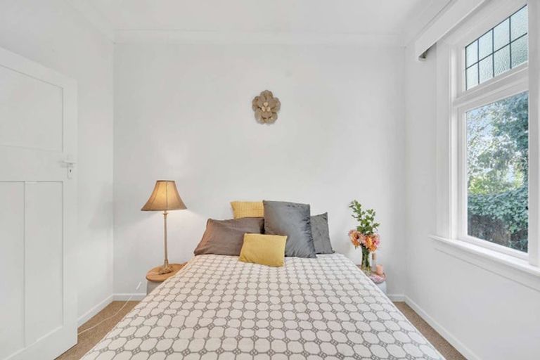 Photo of property in 16 Greta Street, South Hill, Oamaru, 9400