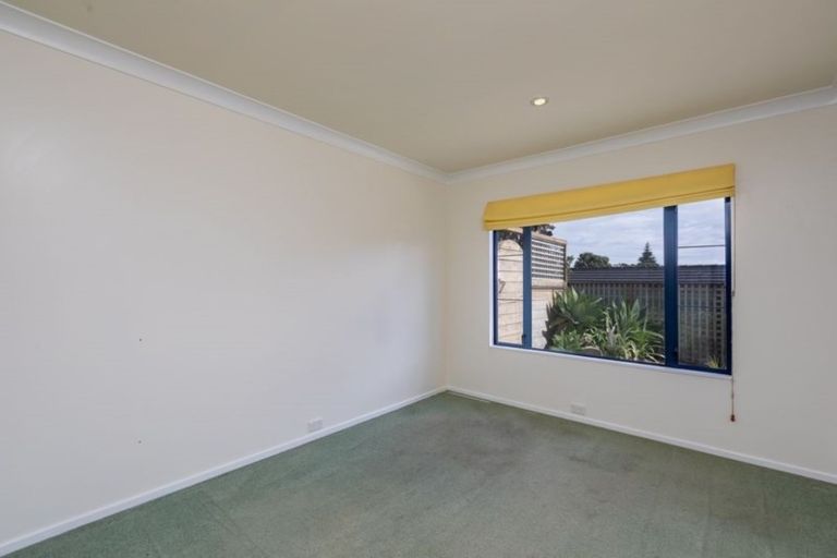 Photo of property in 8 Middleton Road, Paraparaumu Beach, Paraparaumu, 5032