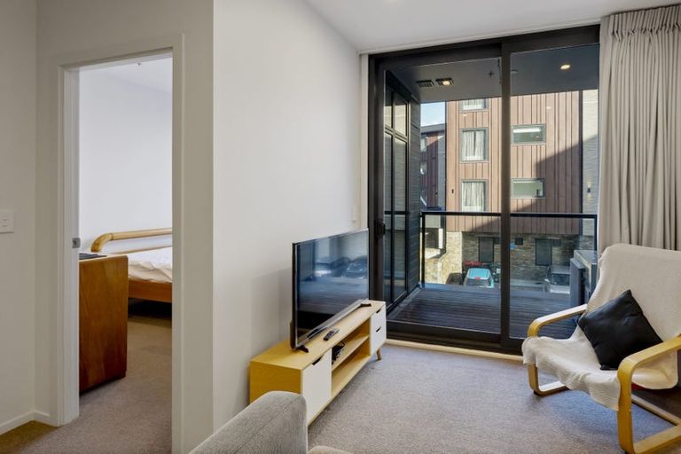 Photo of property in Wyndham Gardens Apartments, 110/30 Red Oaks Drive, Frankton, Queenstown, 9300