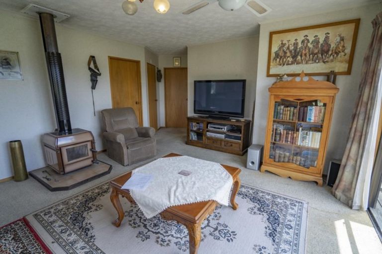 Photo of property in 75 Woodlands Cemetery Road, Woodlands, Invercargill, 9871