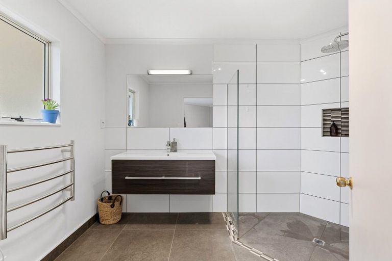 Photo of property in 4 Moverley Place, Pukete, Hamilton, 3200