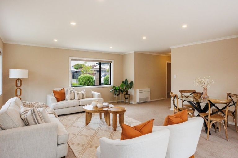 Photo of property in 18 Thomson Street, West End, Palmerston North, 4412