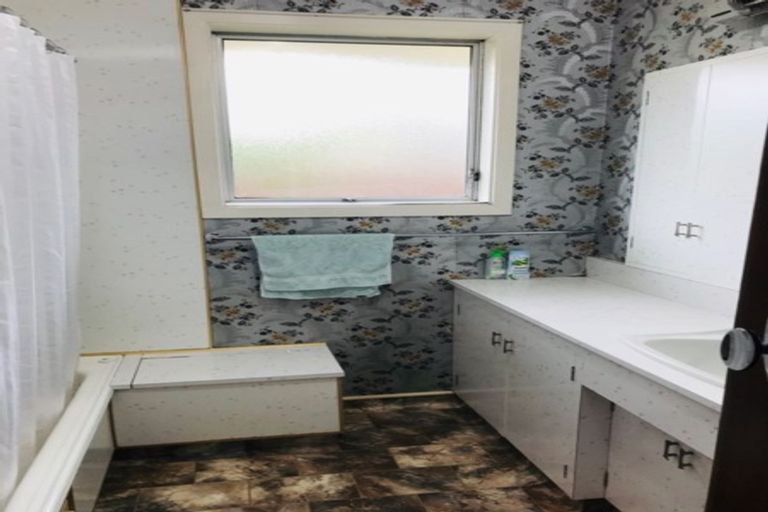 Photo of property in 2/5 Archdall Place, Avonhead, Christchurch, 8042