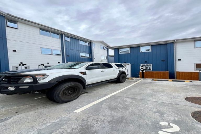 Photo of property in 1/42 Kaikoura Street, Henderson, Auckland, 0612