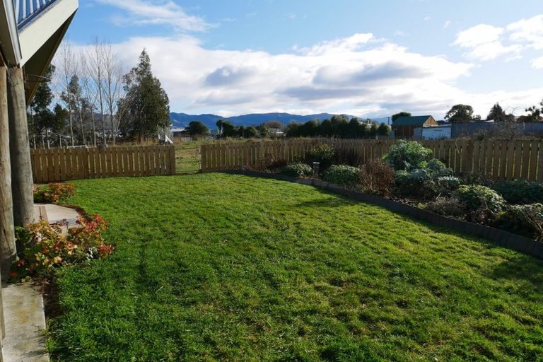 Photo of property in 31 Timaru Road, Waimate, 7924