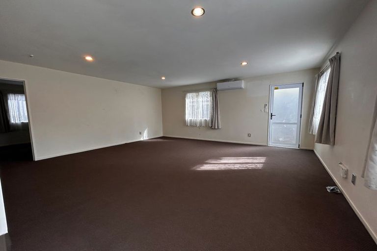 Photo of property in 265 Te Atatu Road, Te Atatu South, Auckland, 0610