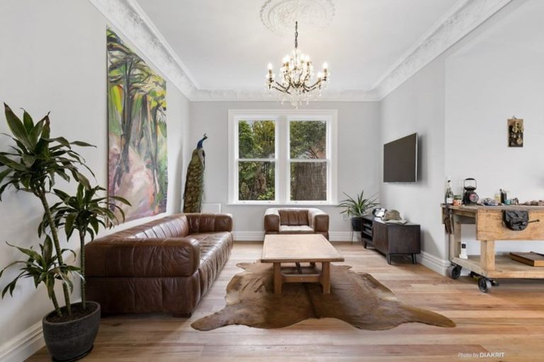 Photo of property in 75 Ironside Road, Johnsonville, Wellington, 6037