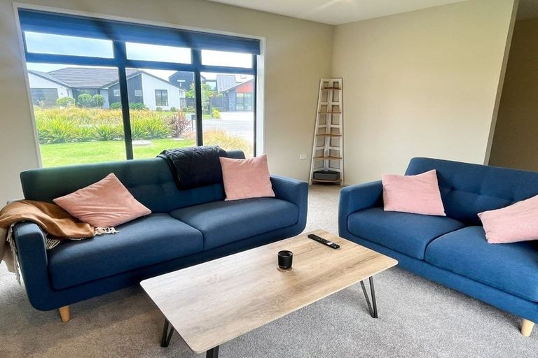 Photo of property in 5 Ruston Lane, Halswell, Christchurch, 8025