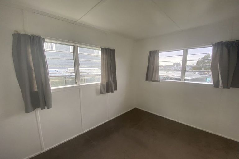 Photo of property in 3 Blanc Road, Silverdale, 0932