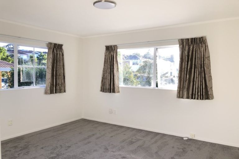 Photo of property in 70 Lagoon Way, West Harbour, Auckland, 0618