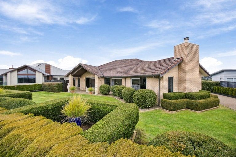 Photo of property in 32 Grace James Road, Pukekohe, 2120