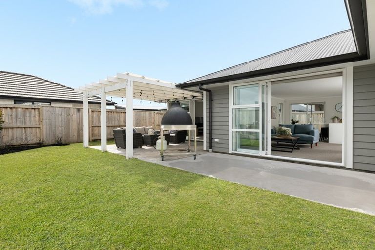 Photo of property in 3 Kahuparere Crescent, Pyes Pa, Tauranga, 3112