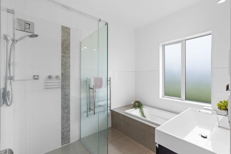 Photo of property in 3 Whitcombe Place, Darfield, 7571