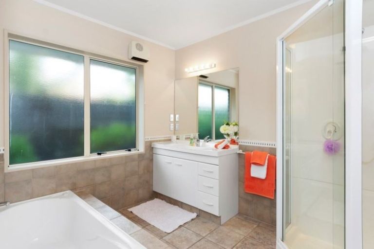 Photo of property in 30 Harlech Glen, Bethlehem, Tauranga, 3110