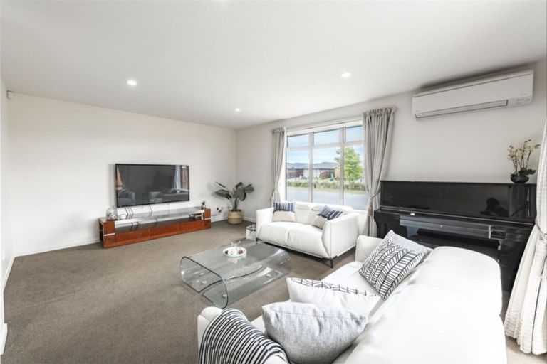 Photo of property in 7 Carradale Avenue, Broomfield, Christchurch, 8042