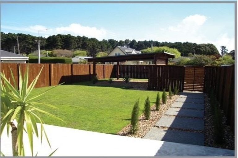 Photo of property in 221 Estuary Road, South New Brighton, Christchurch, 8062