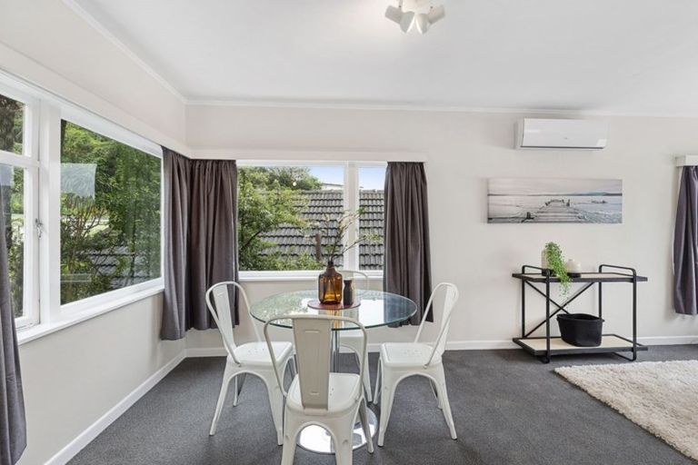Photo of property in 2/46 Richmond Avenue, Karori, Wellington, 6012