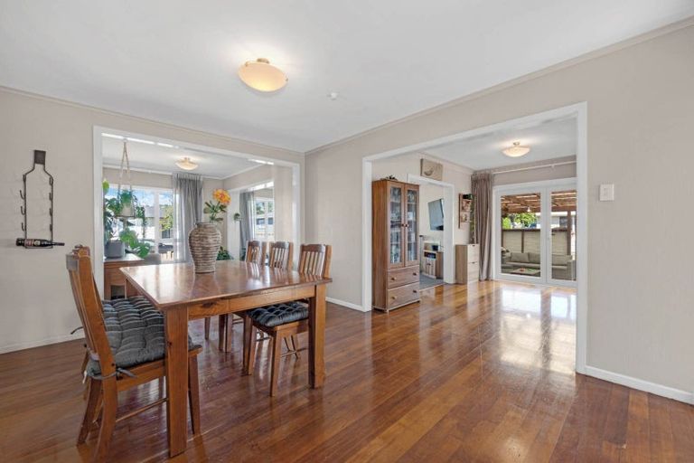 Photo of property in 13 Russell Avenue, Pukekohe, 2120