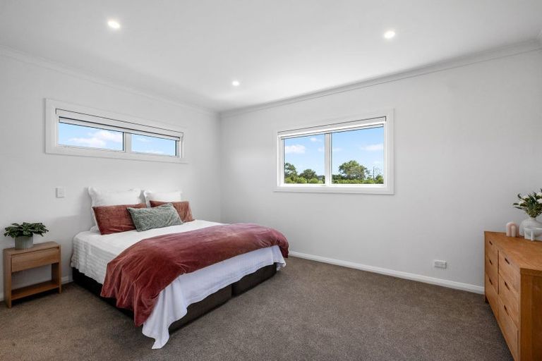 Photo of property in 13 Trotting Course Drive, Kumeu, 0891