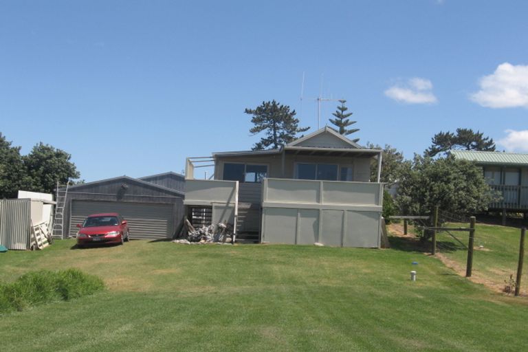 Photo of property in 137 Rogers Road, Pukehina, Te Puke, 3186