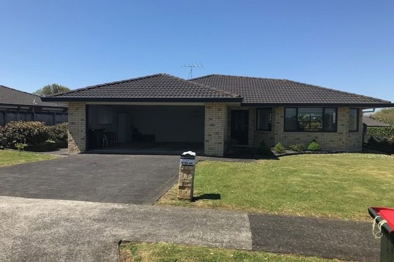 Photo of property in 24 Woodcroft Way, Pukekohe, 2120