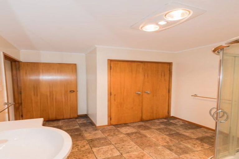 Photo of property in 1/51 Nigel Road, Browns Bay, Auckland, 0630