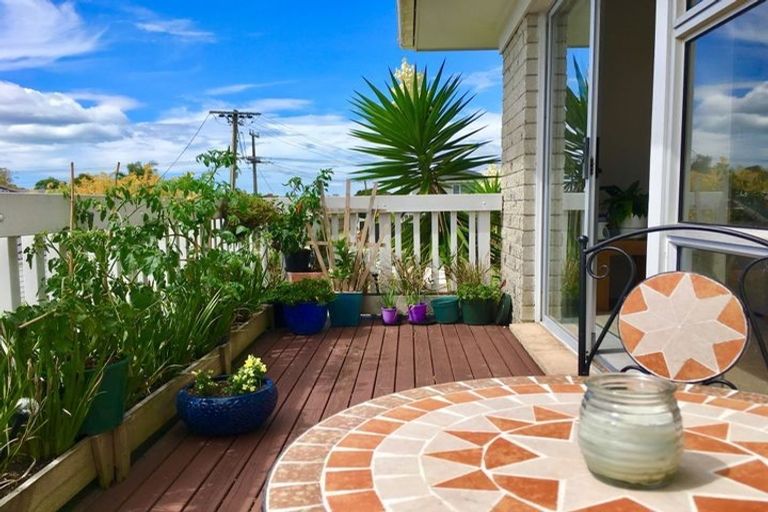 Photo of property in 2/41 Jutland Road, Hauraki, Auckland, 0622