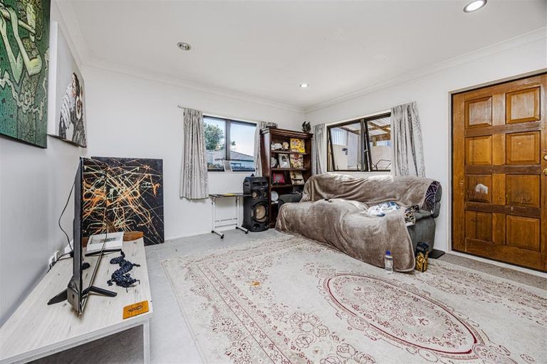 Photo of property in 9 Malvina Place, Bucklands Beach, Auckland, 2014