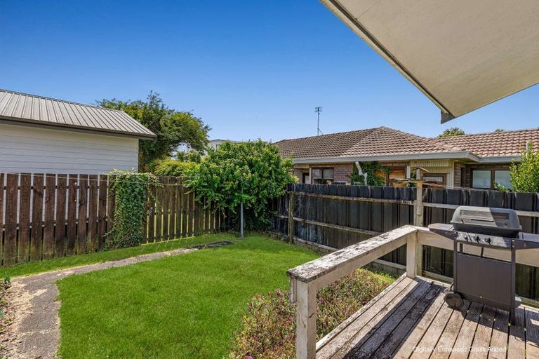 Photo of property in 2/32 Great South Road, Papakura, 2110