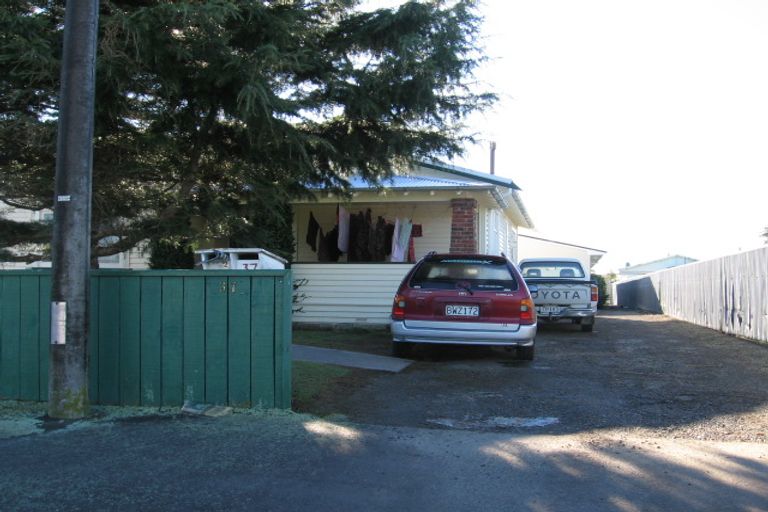 Photo of property in 2/37 Albert Street, Palmerston North, 4414