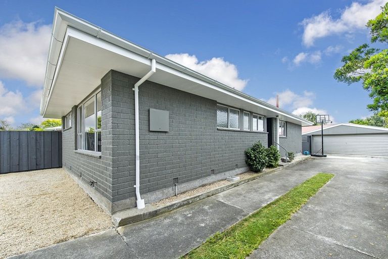 Photo of property in 3 Douglas Street, Rangiora, 7400