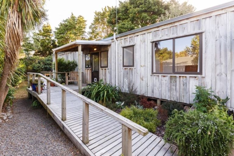 Photo of property in 6 Lincoln Street, Ashhurst, 4810