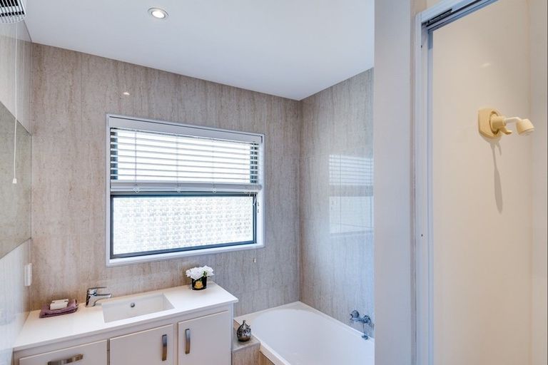 Photo of property in 19 Campbell Street, Havelock North, 4130