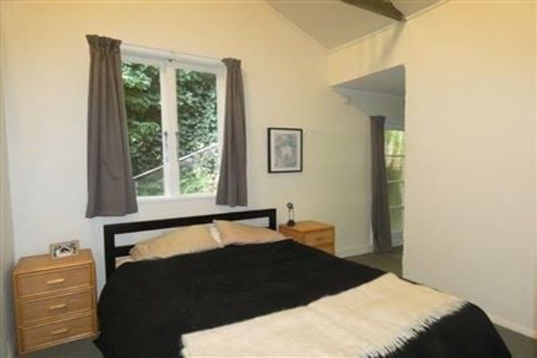 Photo of property in 70 Pembroke Road, Northland, Wellington, 6012