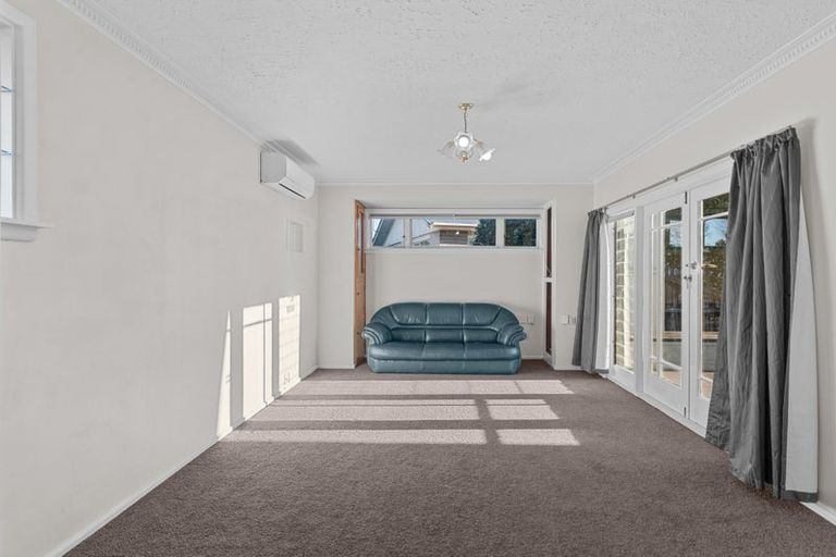 Photo of property in 133 Springs Road, Hornby, Christchurch, 8042