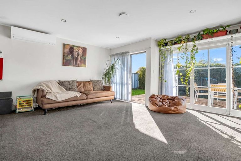 Photo of property in 2/29 Heybridge Street, Manurewa, Auckland, 2102
